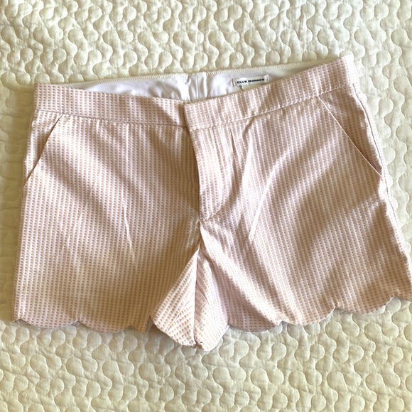 Club Monaco size 8 blush pink scallop short - Picture 1 of 4